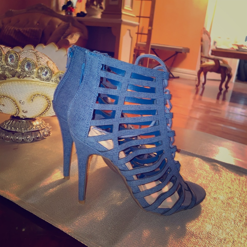 Women’s Jean texture heels 💙